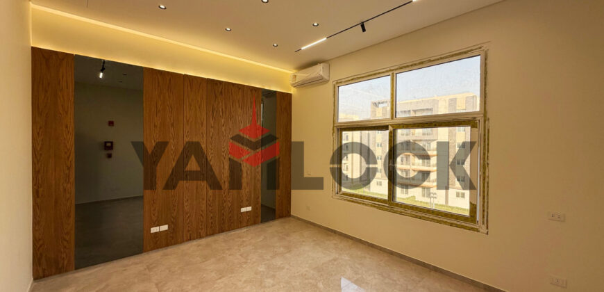 Office Space 30 m² for rent Rock Eden Plaza Mall, Hadayek October