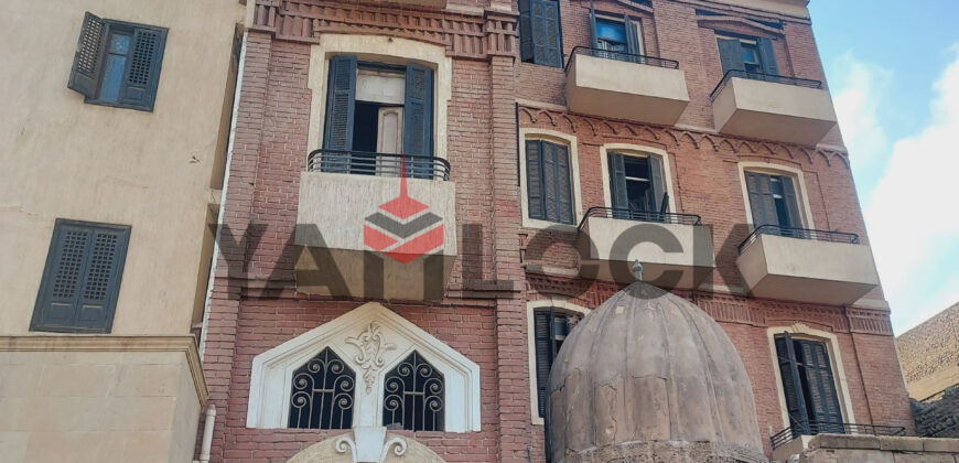 مبني سكني 280 م² للبيع امام بوابه باب النصر بالجماليه العقار تحت الترميم