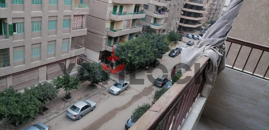 شقة 150 م² للإيجار مفروش بالمنطقة الثامنة شارع عبد الحافظ أحمد مدينة نصر