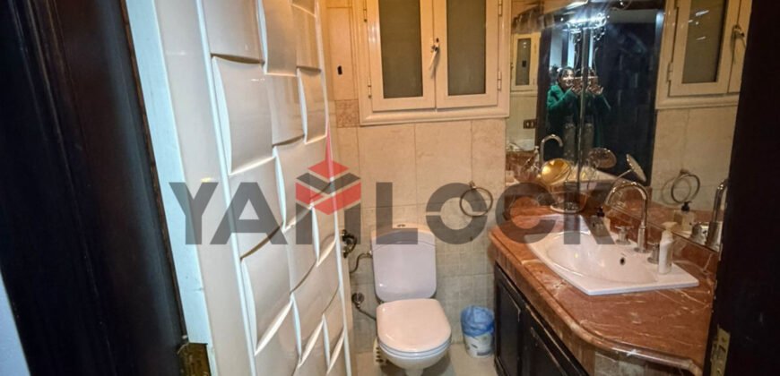 شقة 260 م² للبيع متفرع من شارع البطل احمد عبد العزيز وجامعه الدول