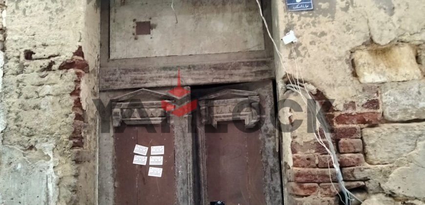 مبنى سكني 100 م² للبيع في حارة اسكندر يمين جامع الخازندار – شبرا مصر