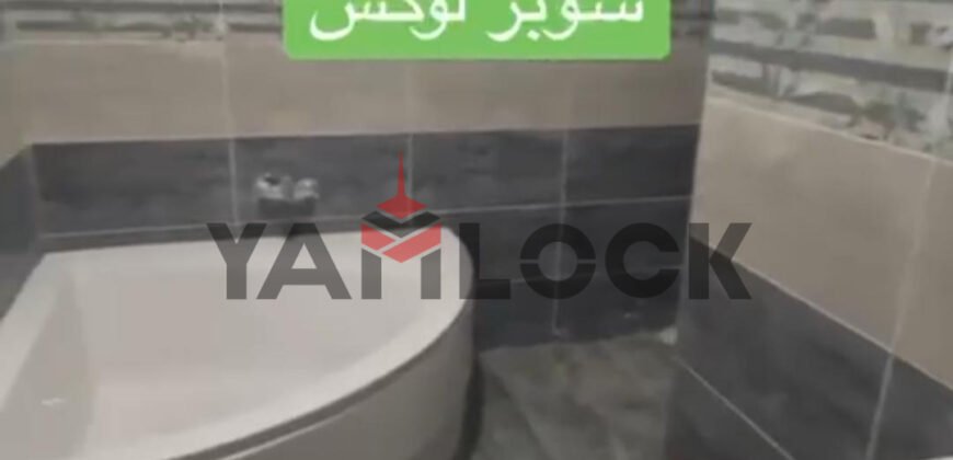 شقة 171 م² للبيع بالكمبوند الي في شارع الجيش مقابل بازوكا بجوار رئاسه حي شرق