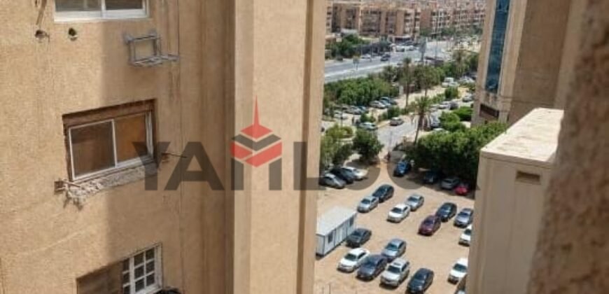 شقة 3 غرف 140 م² للبيع مفروشة في 5 شارع عبد الرحمن عوف بيتشو امريكان زهراء المعادي