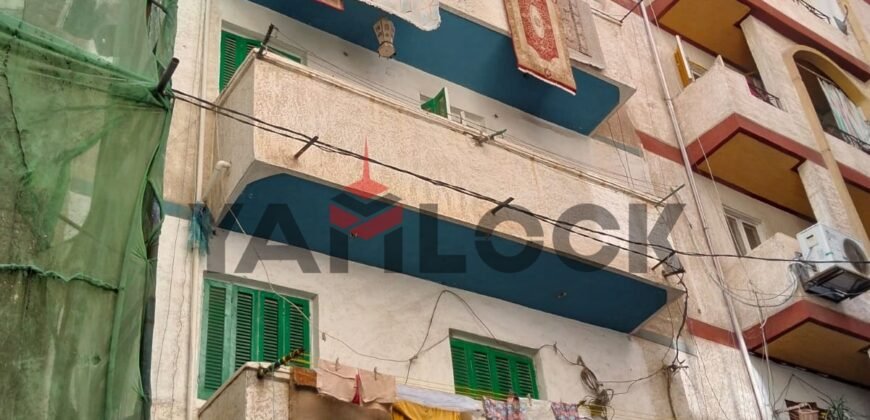 عقار سكنى 112 م² خلف شارع جمال عبد الناصر قبل الأكاديمية العربية للعلوم والتكنولوجيا قبلى الطريق