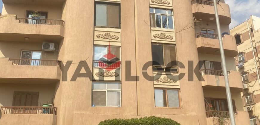 شقة 155 م² للبيع بالتجمع الخامس بمنطقة النرجس عمارات علي محور جمال عبد الناصر