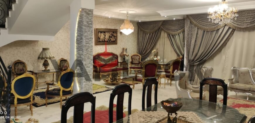 فيلا توين هاوس 340 م² بمنتجع جاردن سيتي التوسعات الشماليه بجوار نادي صيد اكتوبر خلف مدرسه نفرتاري الدوليه محور جمال عبدالناصر