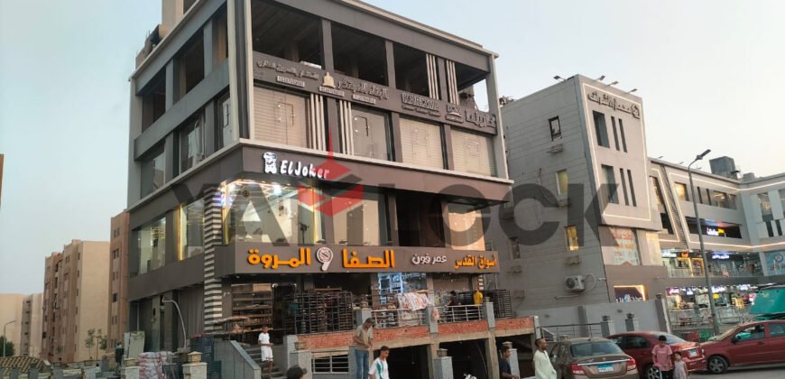 مكتب اداري 100 م² للبيع فى العبور الجديدة حى الكرامه بجوار مول الكرامه