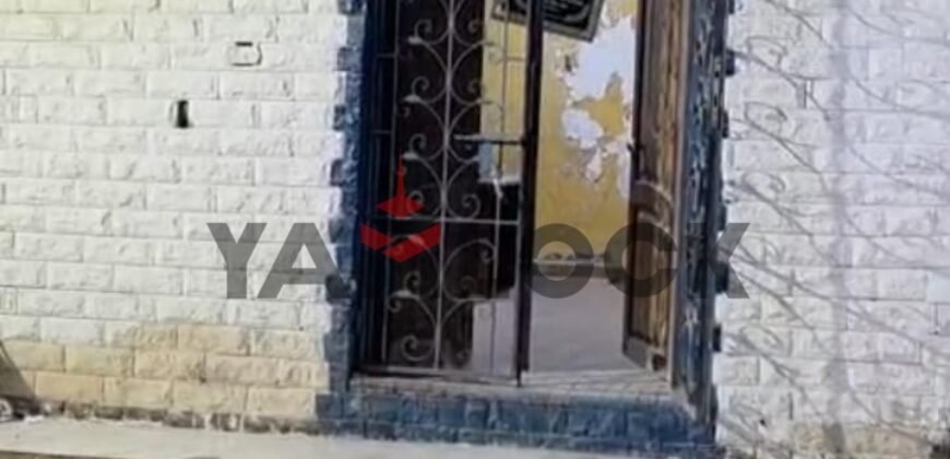 تجاري 65 م² للبيع في وسط البلد ( باب الشعرية) شارع جانبي امام قسم باب الشعرية