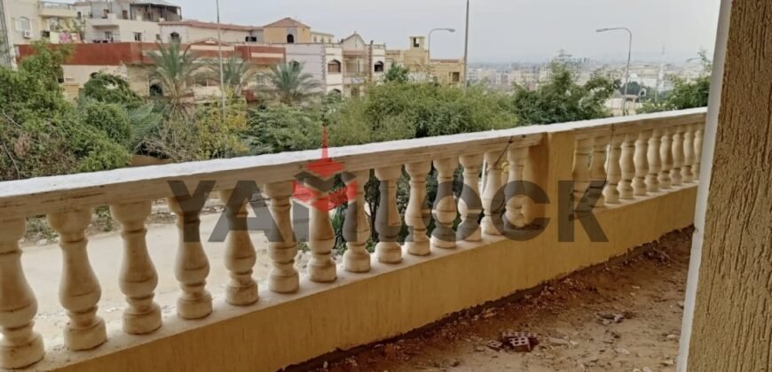 فيلا مستقلة 615 م² للبيع في العبور الحى الخامس فيلات