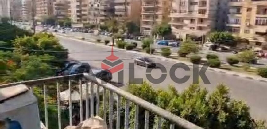 شقة 175 م² للبيع في شارع عبد العزيز فهمى النزهة