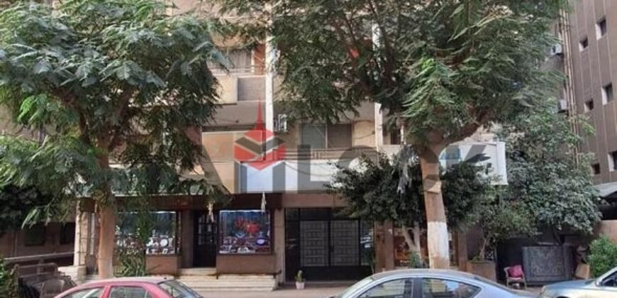 مبنى سكني 270 م² للبيع في ‏38 شارع الفريق أول علي عامر متفرع من مكرم عبيد أمام حديقة الطفل المنطقة السادسة ،مدينة نصر
