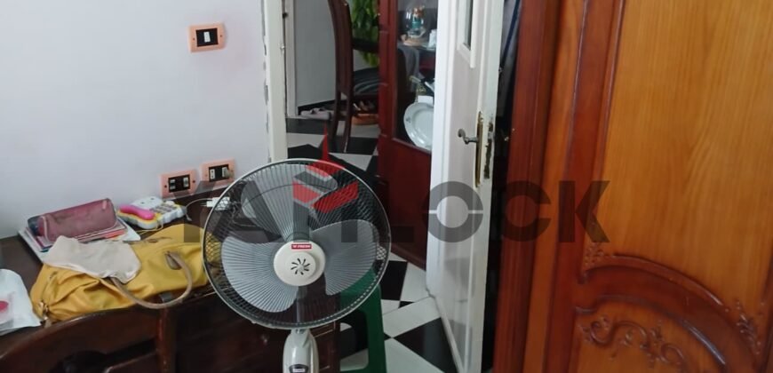 شقة 82 م² للبيع بشدس شارع الهدي متفرع من محطه ترام شدس – الاسكندرية