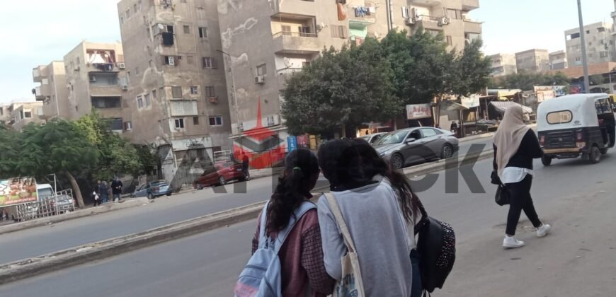 تجاري 70 م² للبيع تشطيب كامل – إطلالة شارع الرئيسي في مقطم
