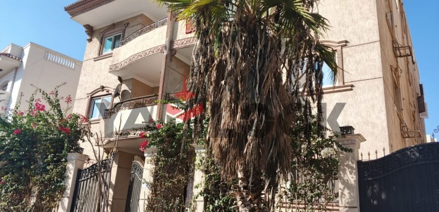 بيزمنت 605 م² للبيع بجوار سفارة السودان –  القاهرة الجديدة