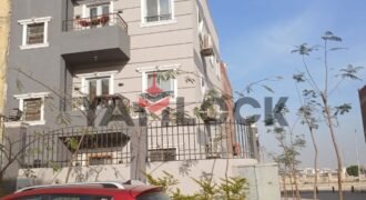 فيلا 225 م² للبيع مفروشة أمام القرية الكونية – ابني بيتك 2