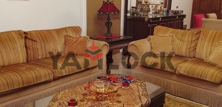 شقة 200 م² للبيع في شارع رئيسي بين الهرم وفيصل