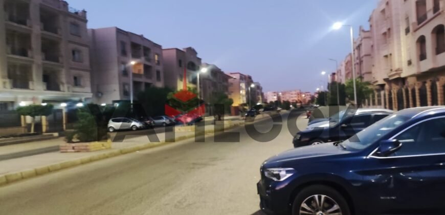 دوبلكس ارضي ببزمنت 275 م² للبيع بحديقة خاصة بالشروق حي توليب (المنطقة السادسة – عمارات)