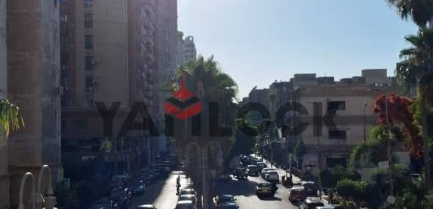 شقة 163 م² للبيع موثقة شهر عقاري بشارع مسجد الاصدقاء – سموحة غربي بحري