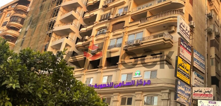 شقة اداري او تجاري 75 م² للبيع  في شارع الجمهورية (البحر) بجوار مبني السنترال الرئيسي – المنصورة