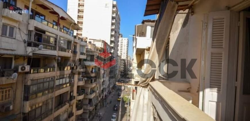 شقة 150 م² للبيع في 20 شارع جورج ابيض من شارع بورسعيد كامب شيزار – الاسكندرية