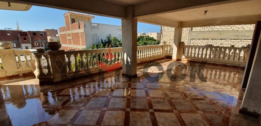 فيلا مستقلة 462 م² للبيع تشطيب سوبر لوكس إطلالة حديقة في الاسكندرية