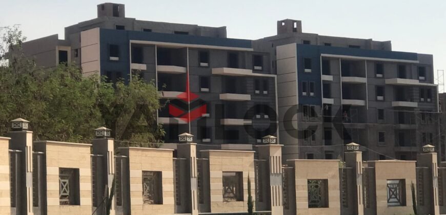 دوبلكس 245 م² للبيع في كمبوند لافيرت سيتي حدائق أكتوبر