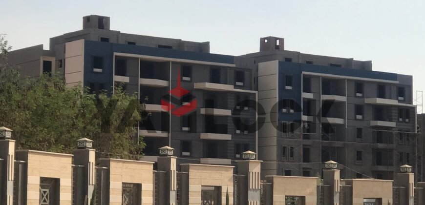 دوبلكس 245 م² للبيع في كمبوند لافيرت سيتي حدائق أكتوبر