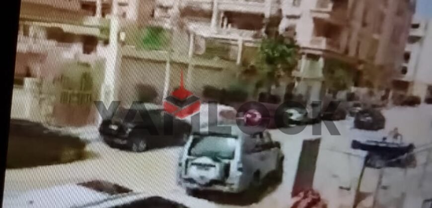 تجاري 85 م² للايجار الشهري فى الهضبه الوسطى أمام نادى ايزى سبورت وبنزينه الطاقه وبجوار محل ملك الرنجه