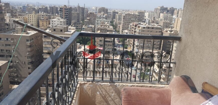 شقة 160 م² للبيع بالشارع الرئيسي بالبطراوى وبتبص على شارعين البطراوى وعباس العقاد