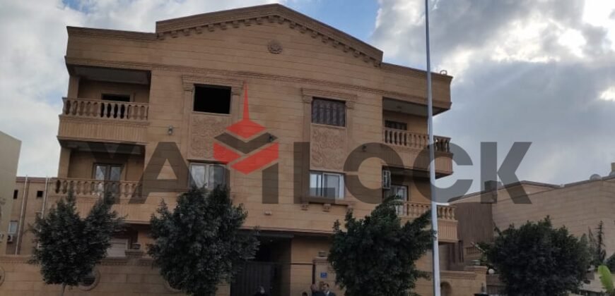 شقة 235 م² للبيع في البنفسج 2 التجمع الاول محور يوسف السباعي أمام سوان ليك حسن علام