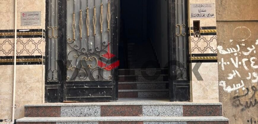 مبنى سكني 100 م² للبيع في ش الدبوسي متفرع من عبده معروف كفر البدماص – المنصورة