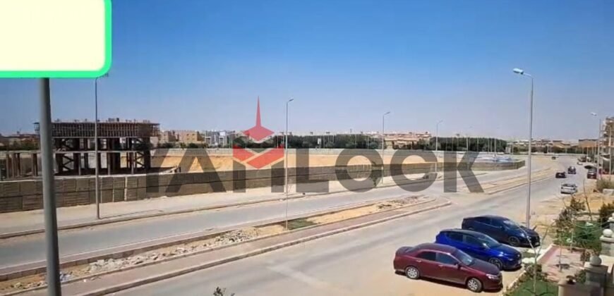 شقة 145 م² للبيع نصف تشطيب في القطعة 30 اللوتس الشمالي التجمع الخامس