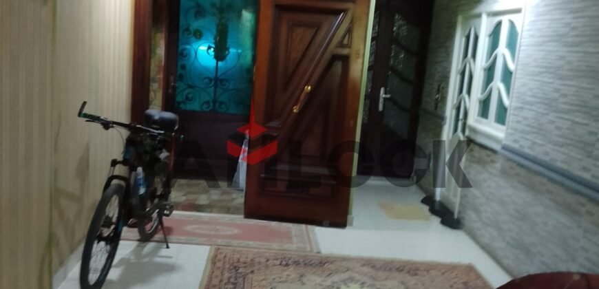 شقة 220 م² للبيع في شارع الجمهوريه بورفؤاد