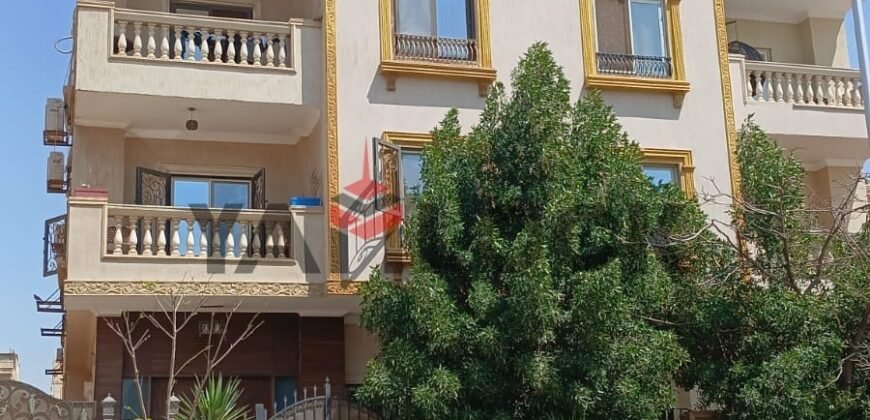 Duplex 430 m² for Rental in Al Yasmeen 7, New Cairo