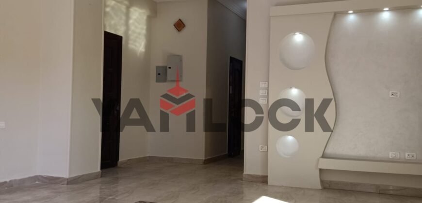 Duplex 430 m² for Rental in Al Yasmeen 7, New Cairo