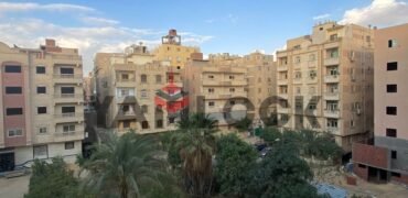 شقة 150 م² للبيع في المقطم الهضبه الوسطى الحي السابع قريبه من الجامعه الحديثه