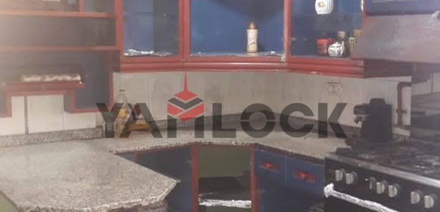 شقة 200 م² للبيع في مدينة نصر برج الاكابر امتداد شارع الطيران بعد رضوان العجيل