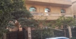 فيلا مستقلة 648 م² للبيع في الحى التاسع المجاورة الأولي مدينه الشروق خلف فيلا رئيس الوزراء السابق فيلا مستقلة 648 م² للبيع في الحى التاسع المجاورة الأولي مدينه الشروق خلف فيلا رئيس الوزراء السابق