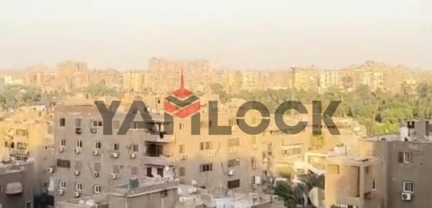 شقة 110 م² للايجار الشهري بحدائق القبه تقسيم الرقابه تطل على حدائق القصر