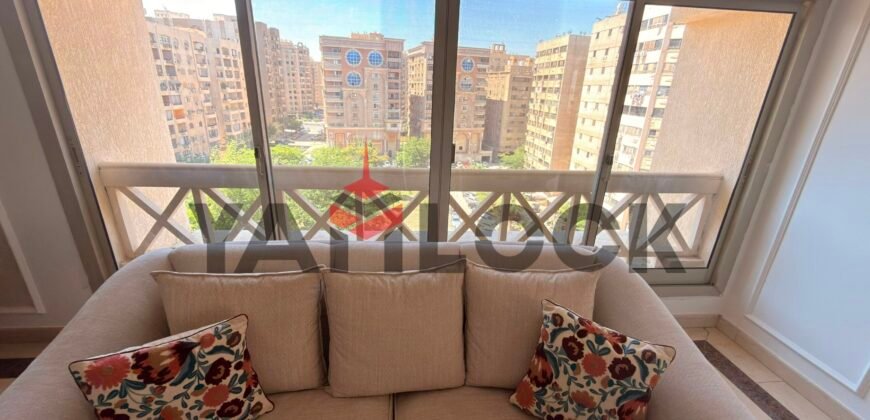 شقة 210 م² للبيع في مدينة نصر عمارات شركة مدينة نصر للاسكان والتعمير مطلعة على حديقة الواحة الرئيسية