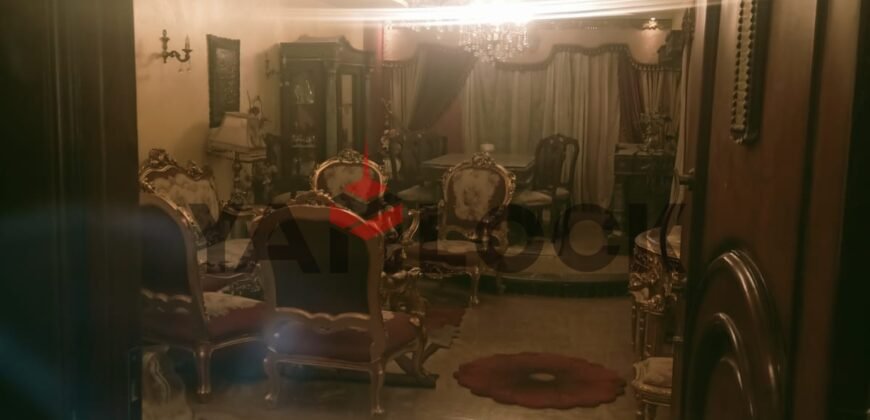 شقة 190 م² للبيع في المحله الكبرى شارع سعد محمد سعد بجوار مسجد الشامي