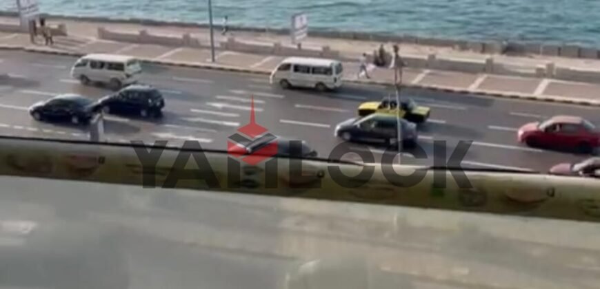 شقة 195 م² للبيع في الاسكندرية كامب شيزار ع البحر